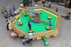classic commercial party rental mechanical ride games 6 man toxic meltdown inflatable wipeout for sale