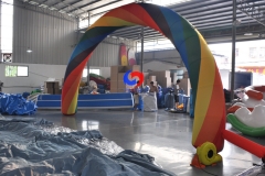  outdoor exhibition promotion advertising eye-catching start/finish line entrance 8m large rainbow inflatable arch for sale