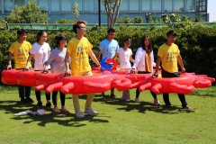 adults children's holidays events relay race inflatable shrimp for team building sports competitions