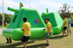 adults children Inflatable team race attraction tank inflatable for corporate team building
