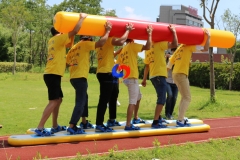durable PVC team building rides skiing Inflatable for 6VS6 sports competitions/relay races/corporate events