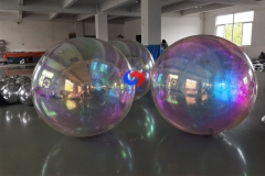 hot sale Xmas events decor iridescent decorative mirror balls illusion color inflatable mirror ball of different sizes