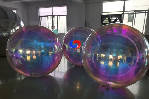 hot sale Xmas events decor iridescent decorative mirror balls illusion color inflatable mirror ball of different sizes