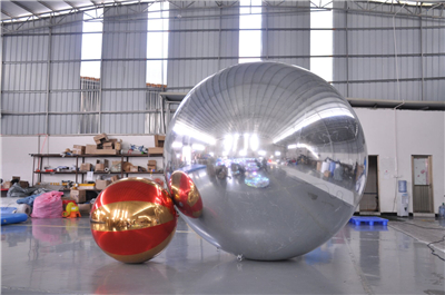 Inflatable chrome sphere/Inflatable mirror ball to United Kingdom